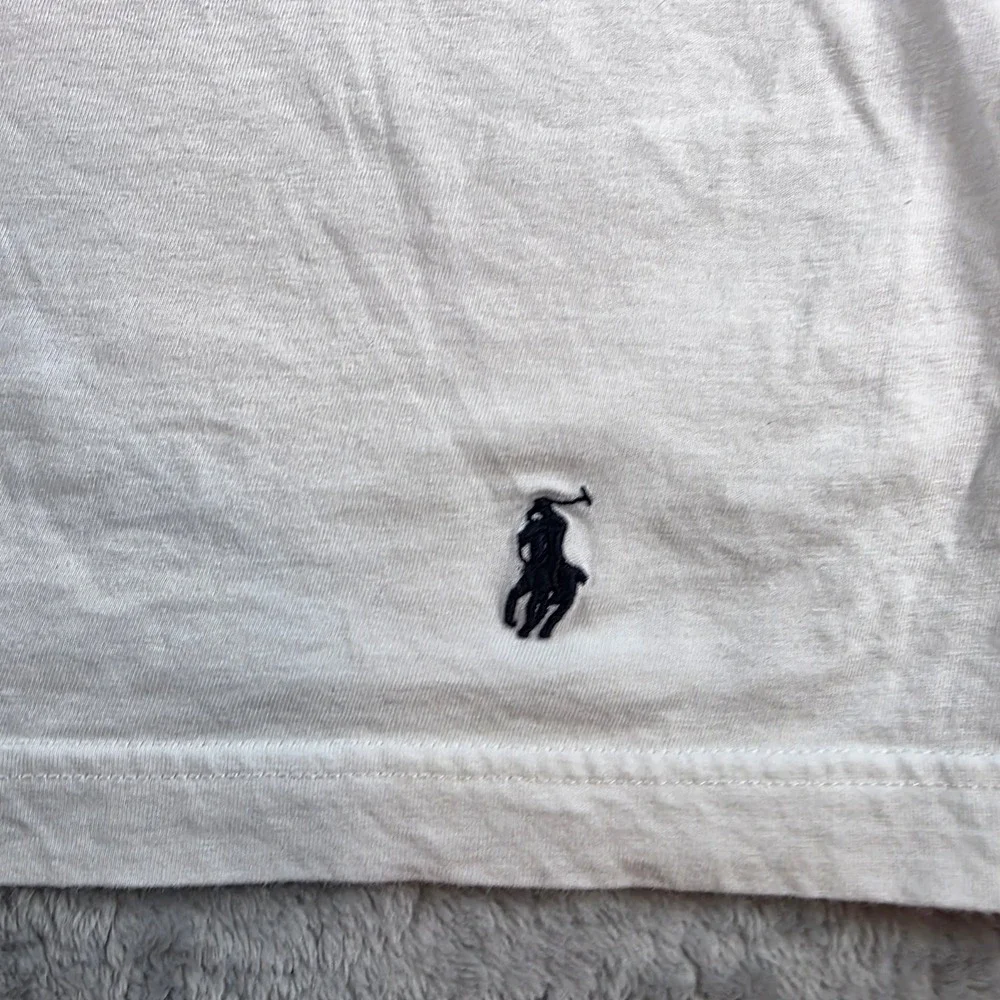 Polo Ralph Lauren Men XL White T-Shirt V-Neck‎ Classic Fit Embroidered Pony